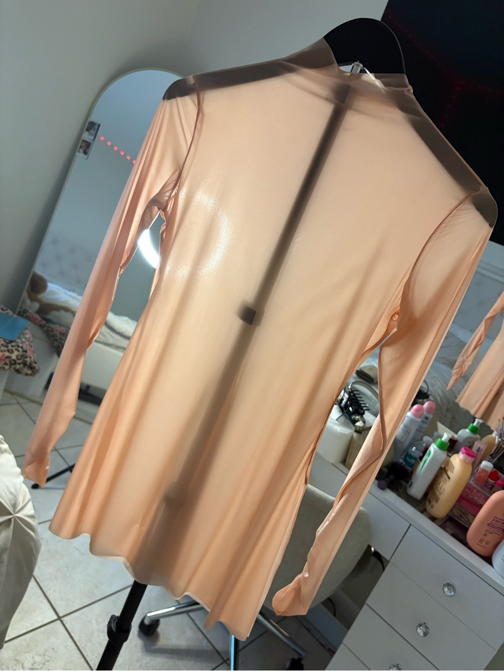 Skims duo - long Sleeve Sheer Peach Top
